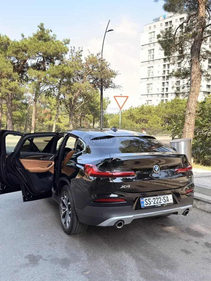 نمای دیگر بی ام و ایکسدرایو30i 4dr چهار چرخ محرک 2019