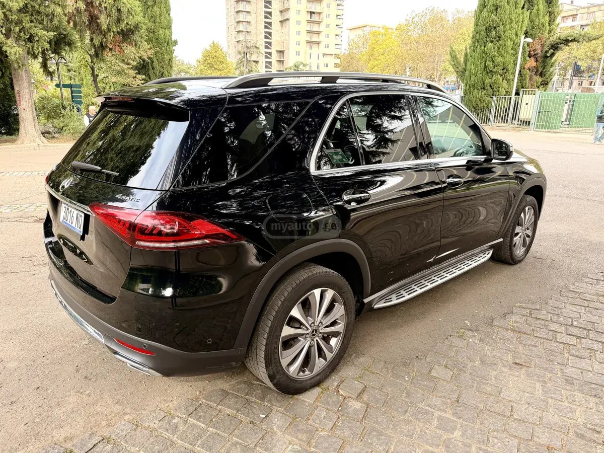 نمای دیگر مرسدس بنز پایه GLE 350 4dr چهار چرخ محرک 2022