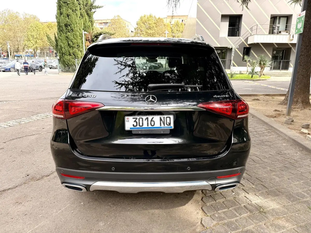 نمای دیگر مرسدس بنز پایه GLE 350 4dr چهار چرخ محرک 2022
