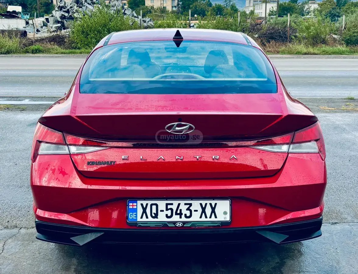 نمای دیگر هیوندای SEL 4dr سدان CVT 2023