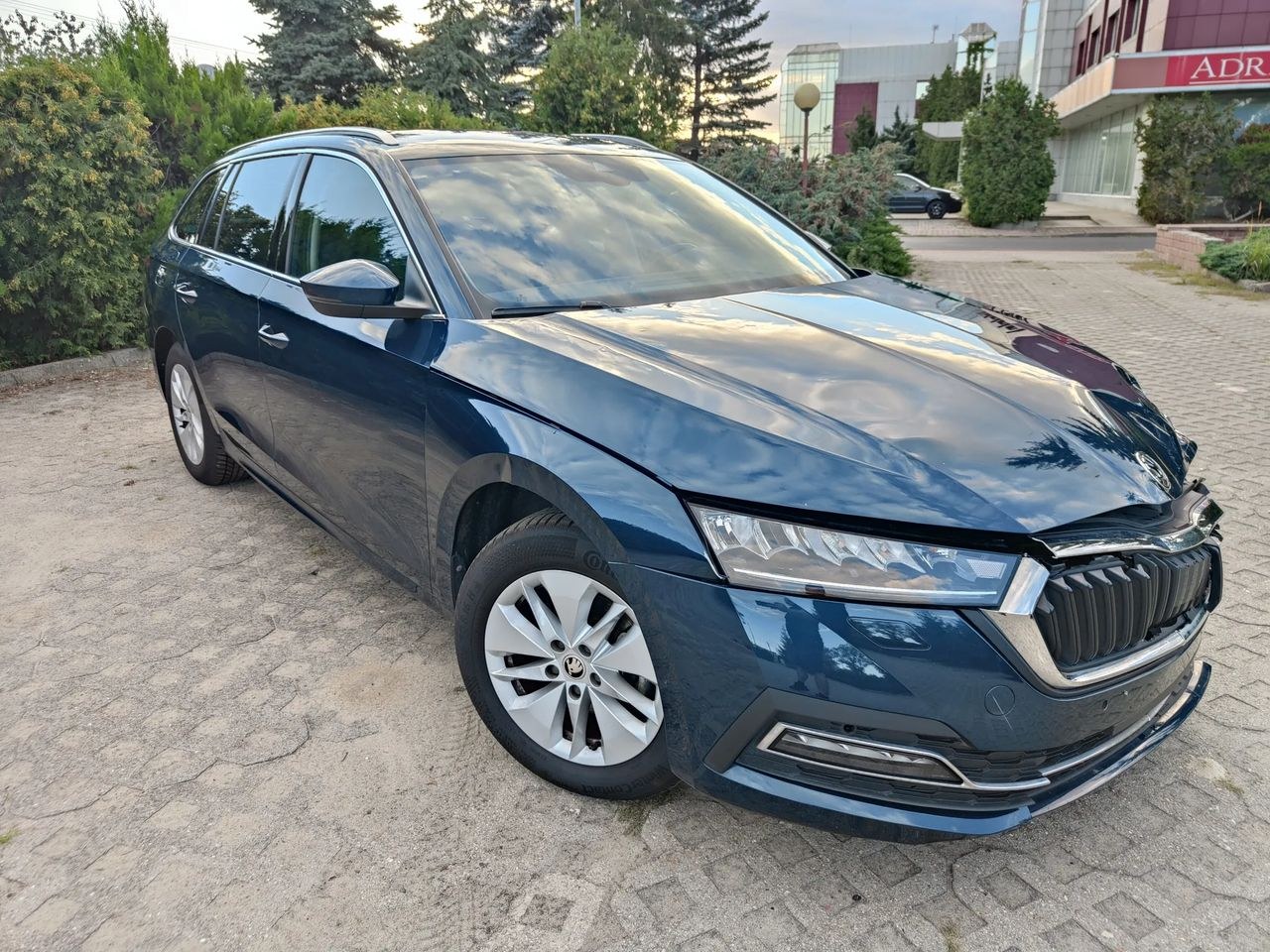 اشکودا اکتاویا 2.0 TDI کلور