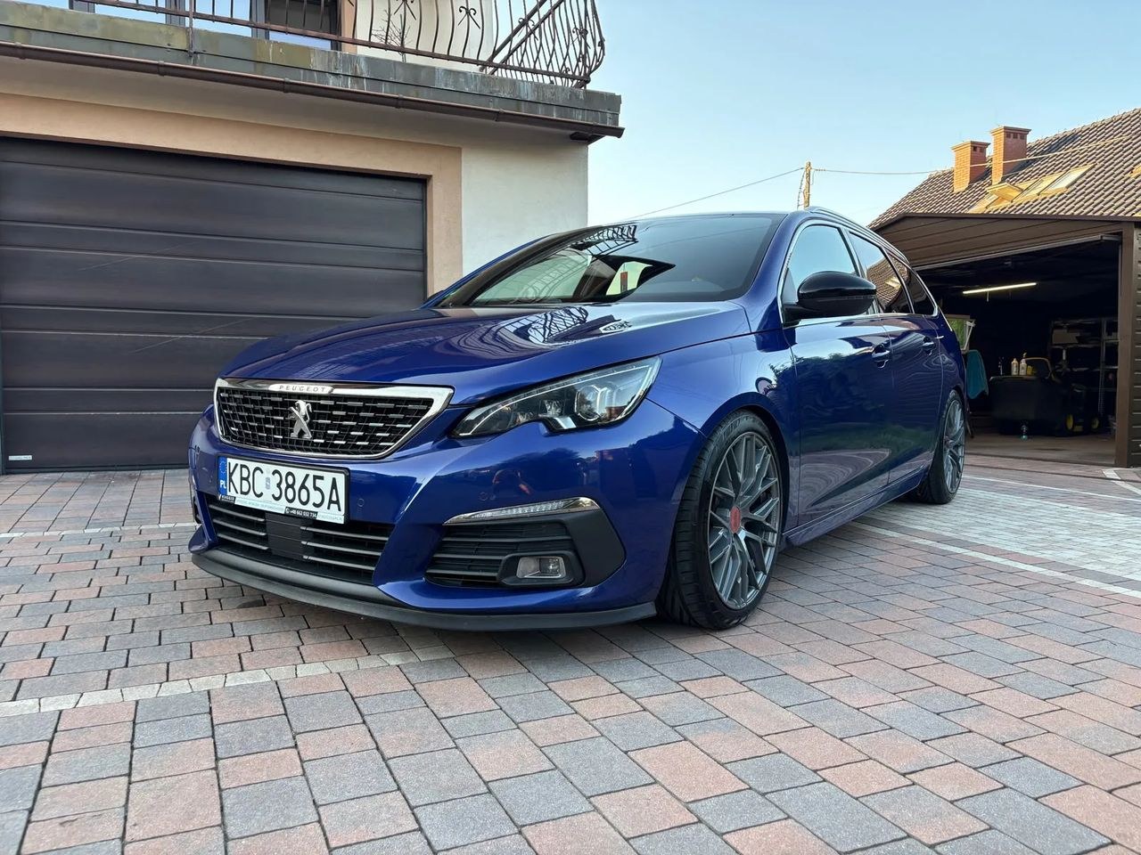 پژو 308 BlueHDi FAP 180 EAT8 استاپ و استارت GT