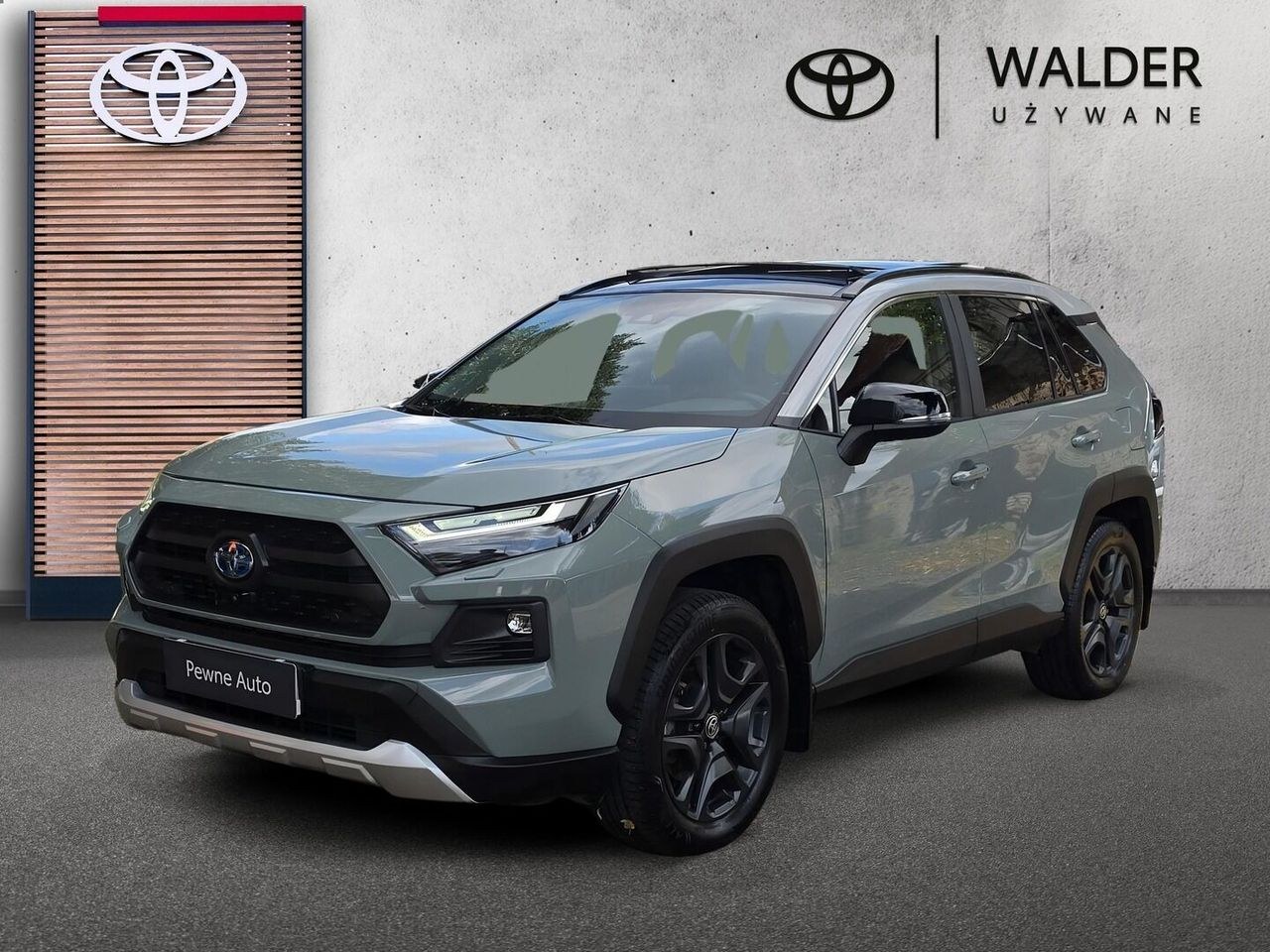 تویوتا RAV4 2.5 هیبرید ادونچر 4x4