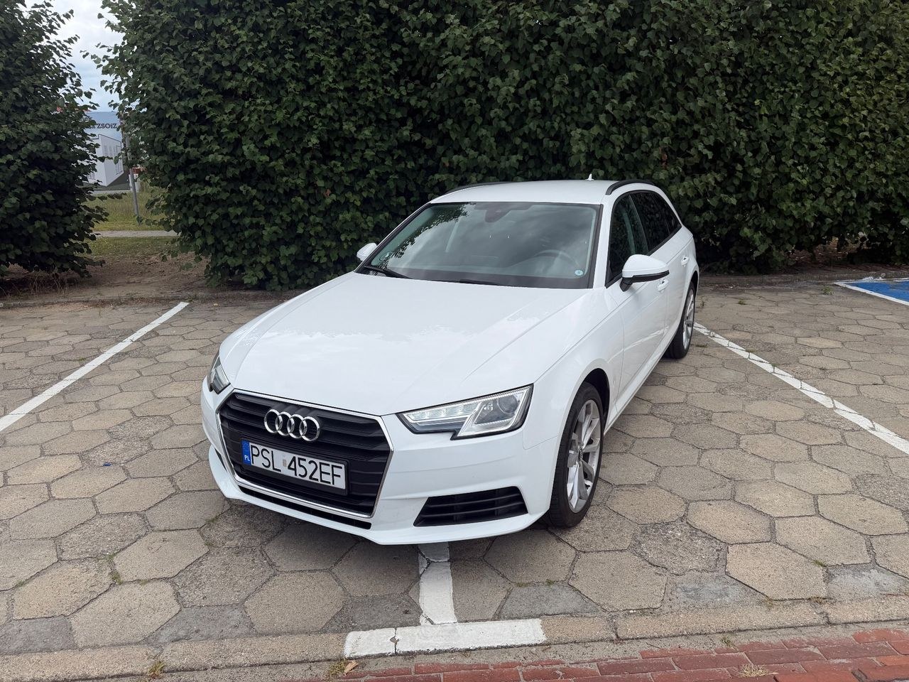 آئودی A4 آوانت 2.0 TDI اس ترونیک