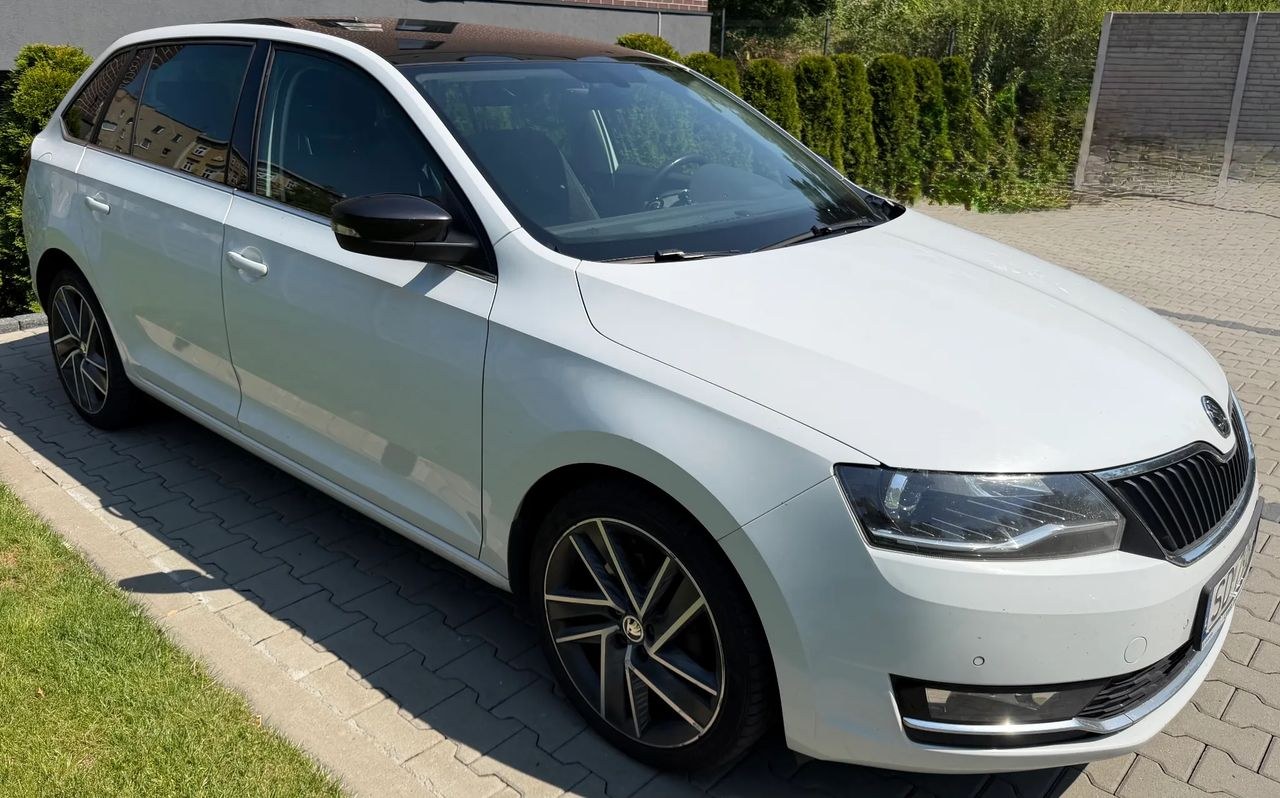 اشکودا راپید 1.0 TSI استایل
