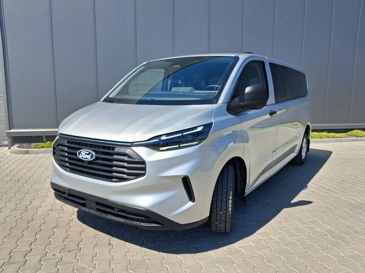 فورد ترانزیت کاستوم کومبی 320 L2H1 ترند M1