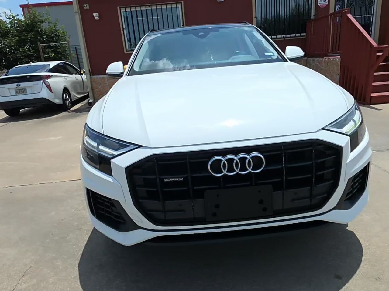 آئودی Q8 55 TFSI mHEV Quattro تیپترونیک