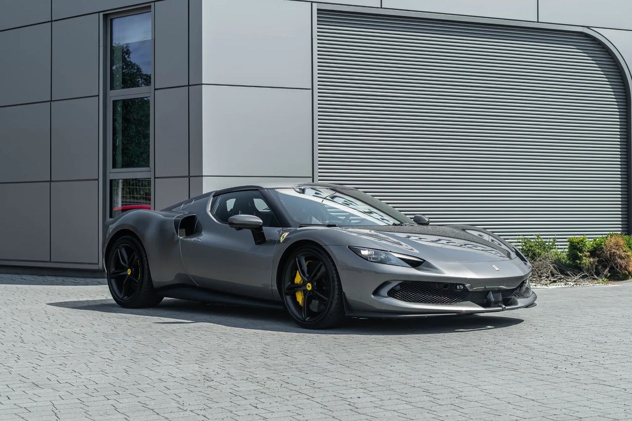 فراری 296 GTB