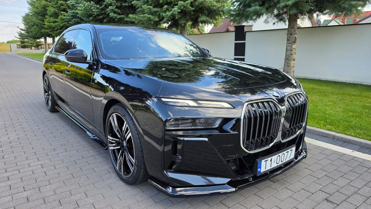 بی ام و سری 7 740d xDrive mHEV ام اسپرت اسپرت