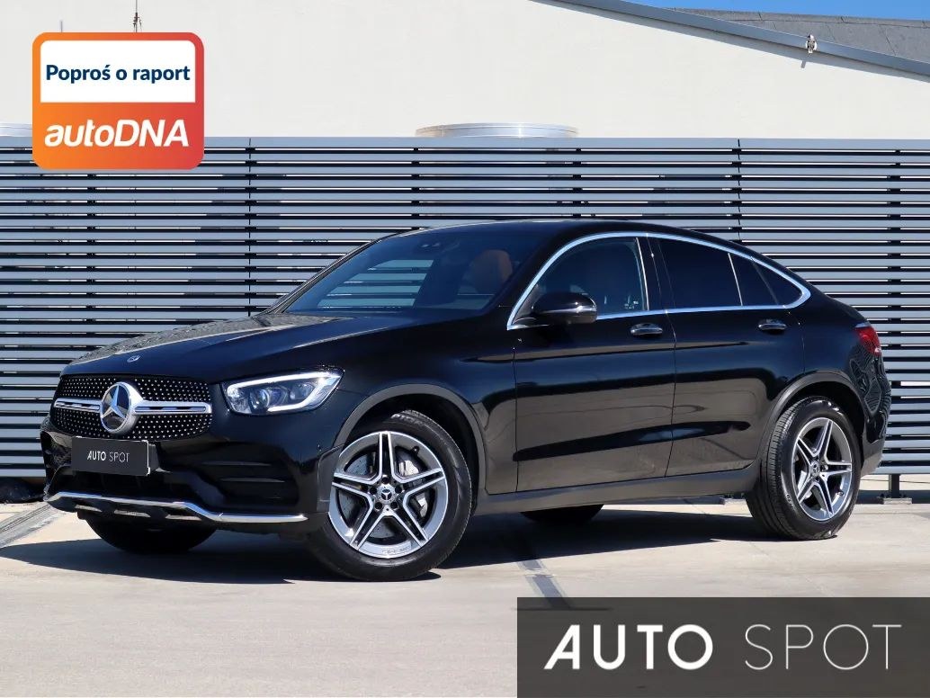 مرسدس بنز GLC 300 d 4Matic 9G-TRONIC AMG Line