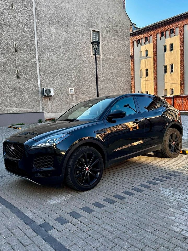 جگوار E-Pace D150 AWD SE