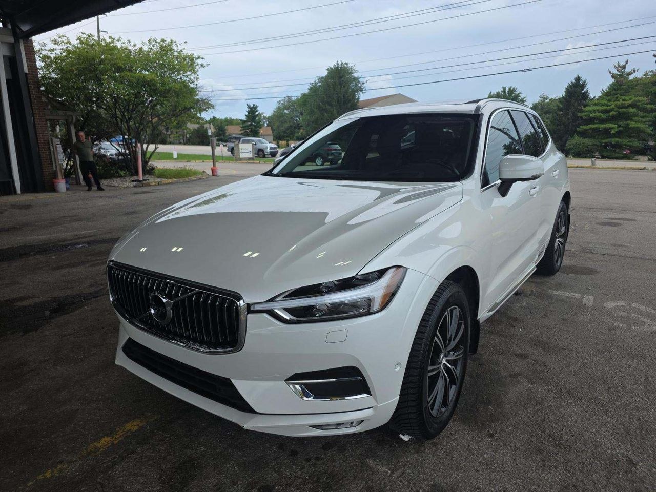 ولوو XC 60 T6 AWD اینسکریپشن