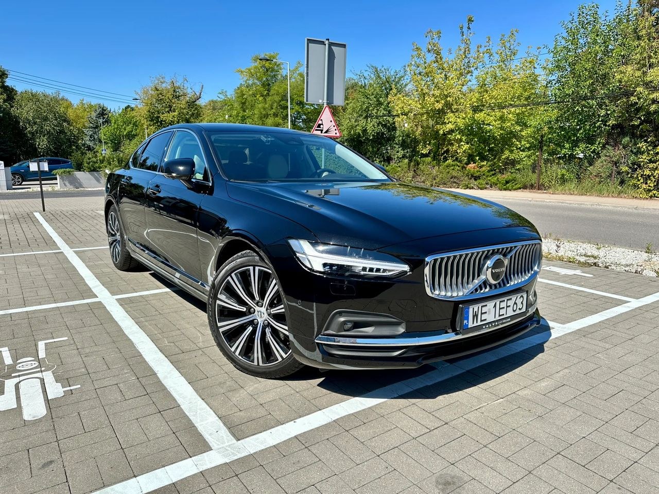ولوو S90 B4 B پلاس برایت