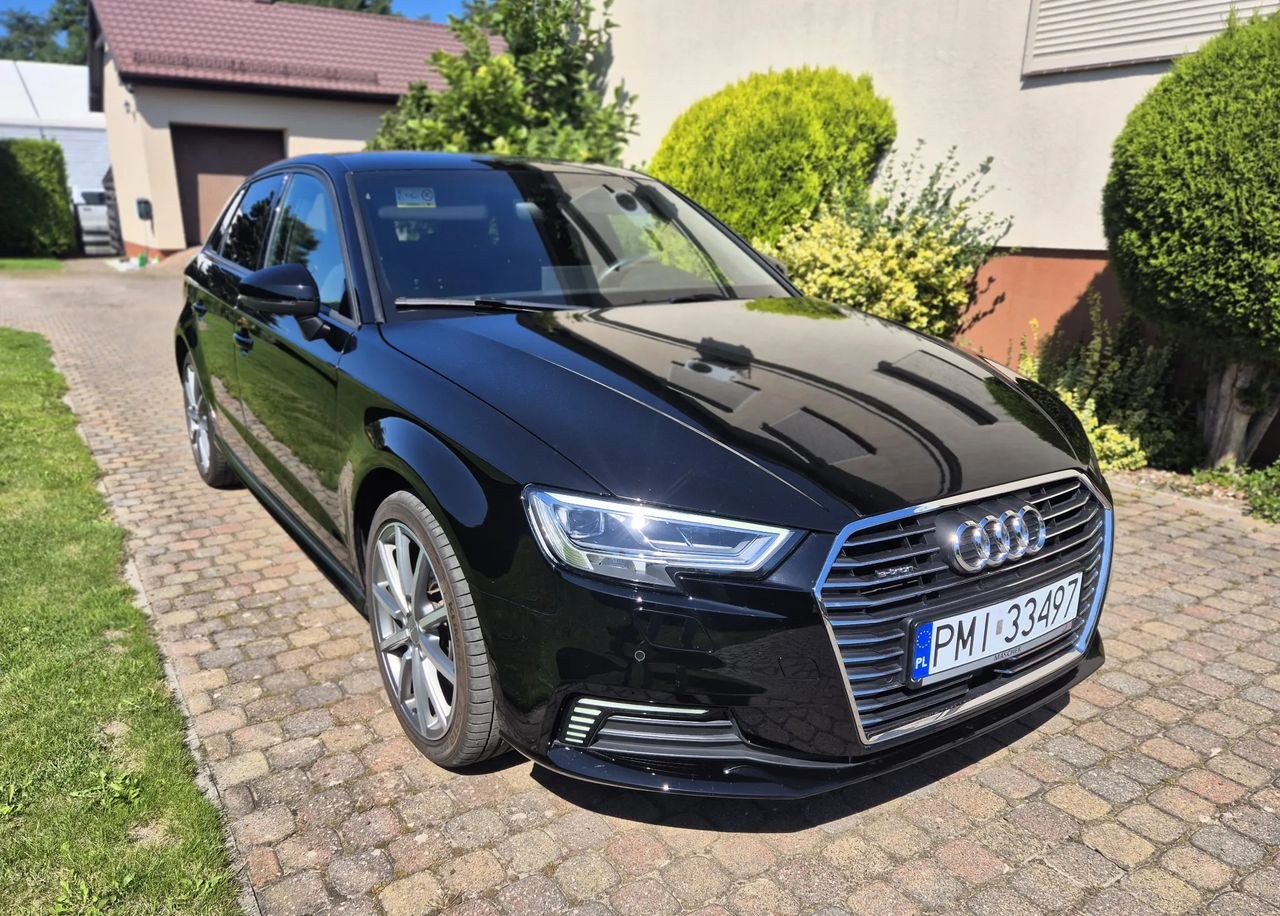 آئودی A3 Sportback 40 e-tron S tronic
