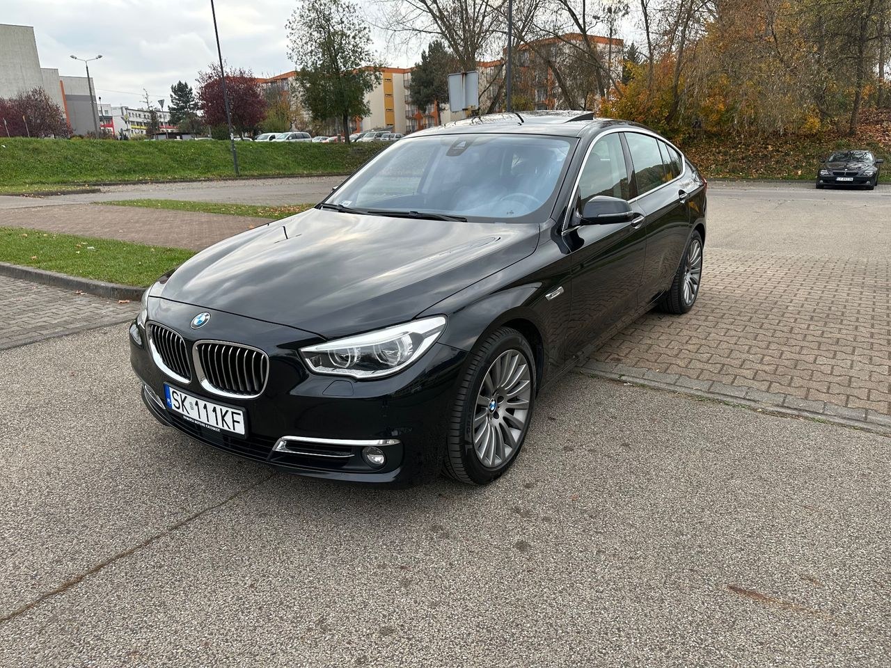 بی ام و 5GT 530d xDrive لاین لوکس