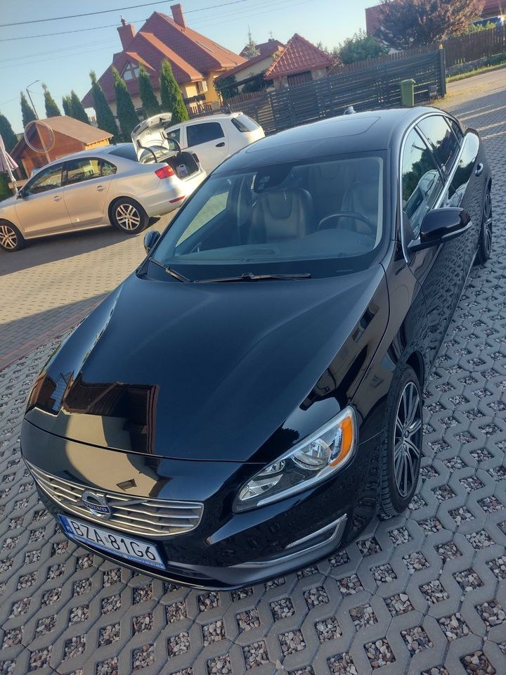 ولوو S60