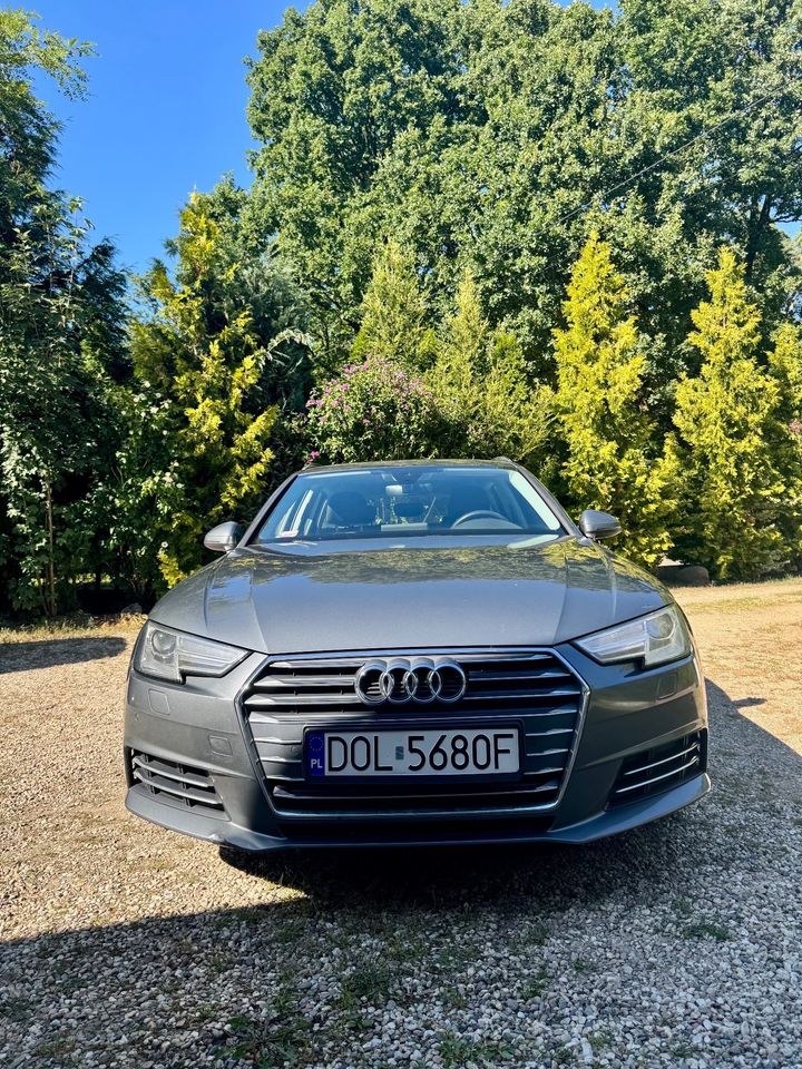 آئودی A4 آوانت 2.0 TDI اس ترونیک