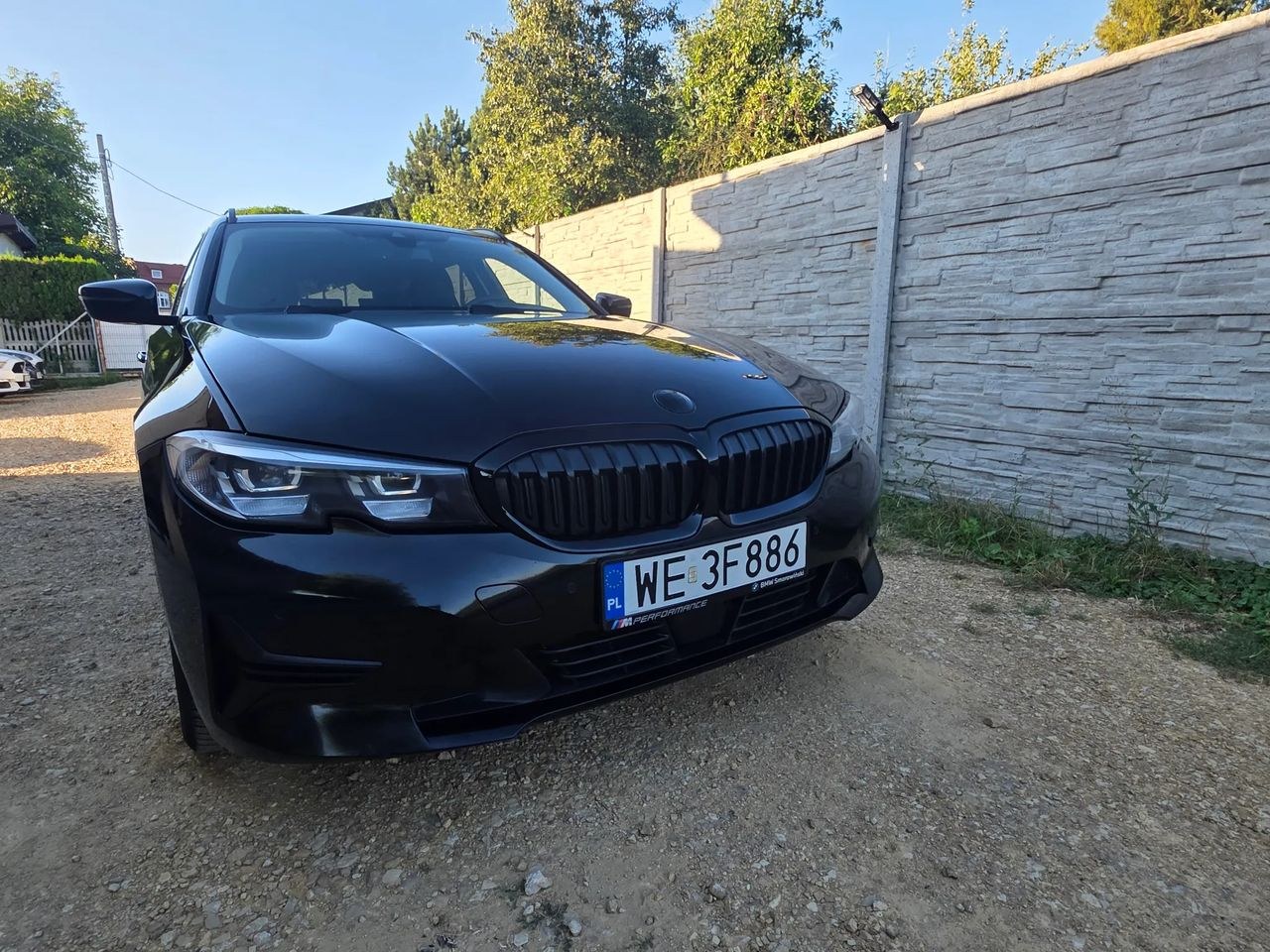 بی ام و سری 3 318d mHEV