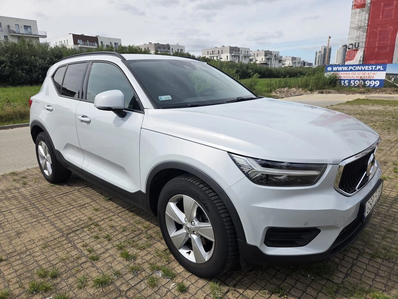 ولوو XC 40 T3 مومنتوم