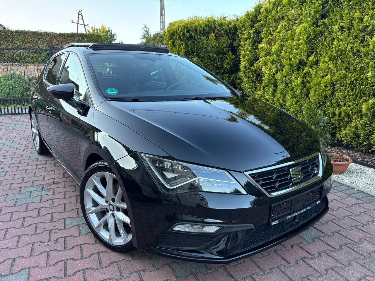 سیت لئون 1.5 TSI OPF FR بلک ادیشن