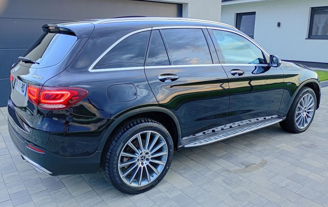 مرسدس بنز GLC 300 de 4Matic 9G-TRONIC اکسکلوزیو