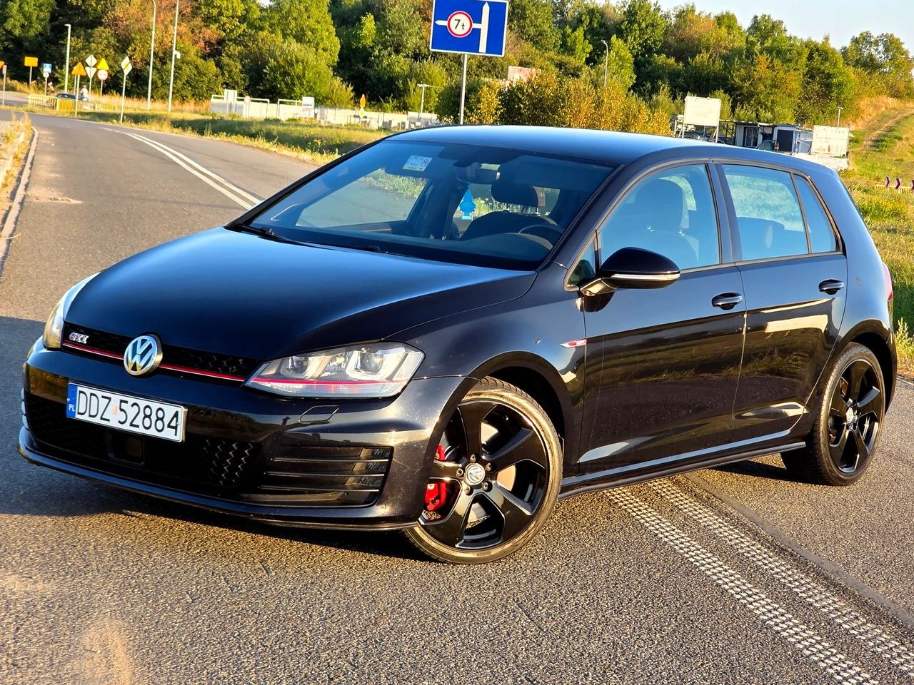 فولکس واگن گلف GTI پرفورمنس BlueMotion Technology DSG