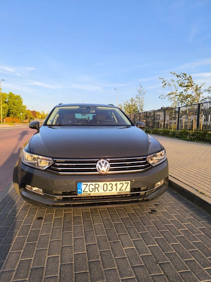 فولکس واگن پاسات 2.0 TDI (BlueMotion Technology) کامفورتلاین