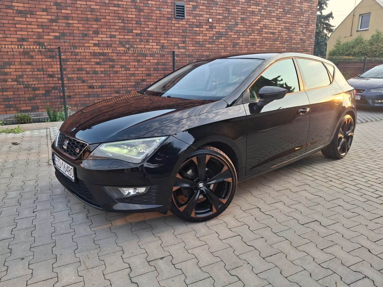 سیت لئون 2.0 TDI DPF Start&Stop FR