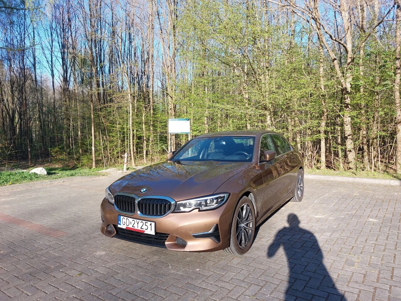 بی ام و سری 3 330i xDrive لاین لوکس