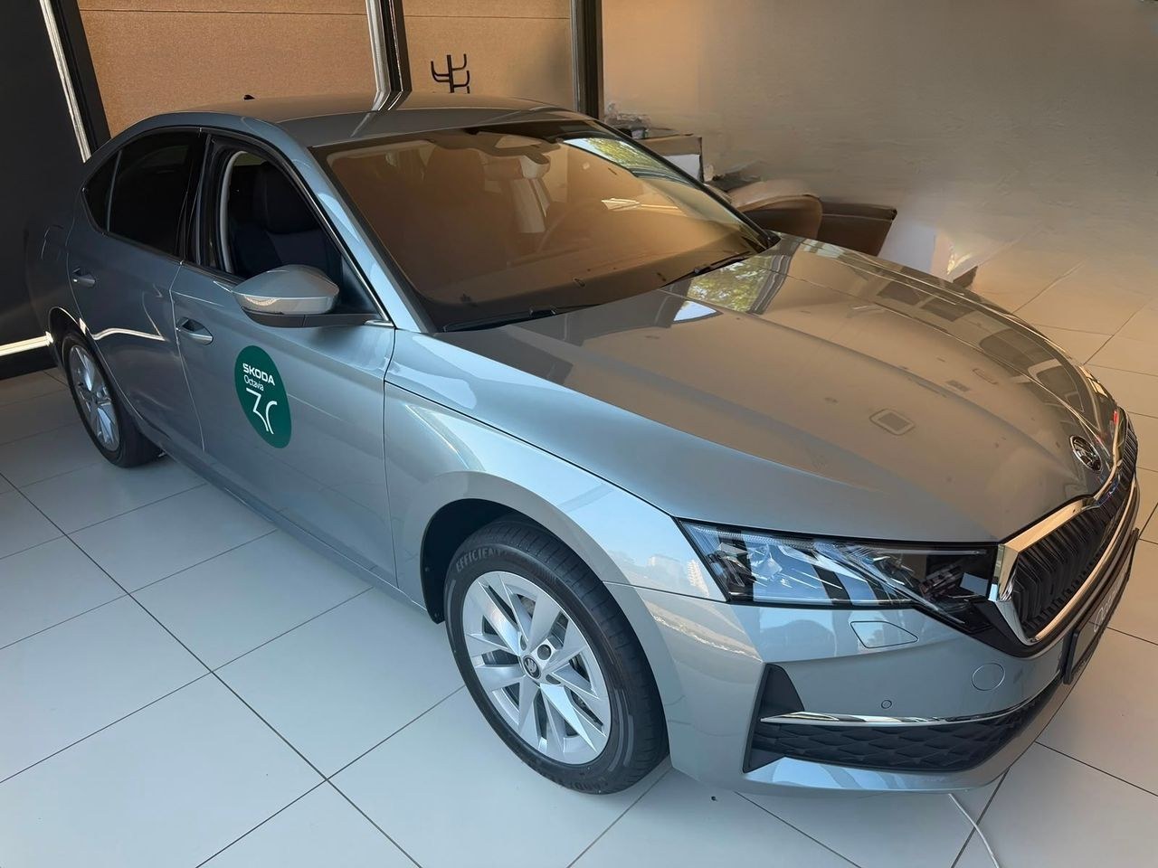 اشکودا اکتاویا 1.5 TSI درایو سلکشن