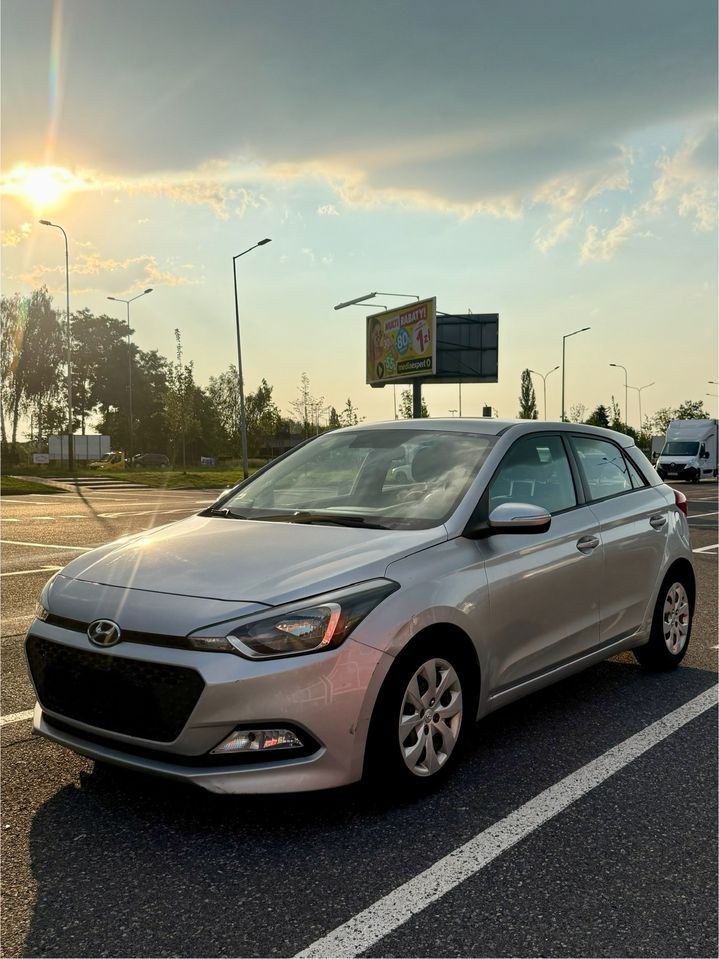 هیوندای i20