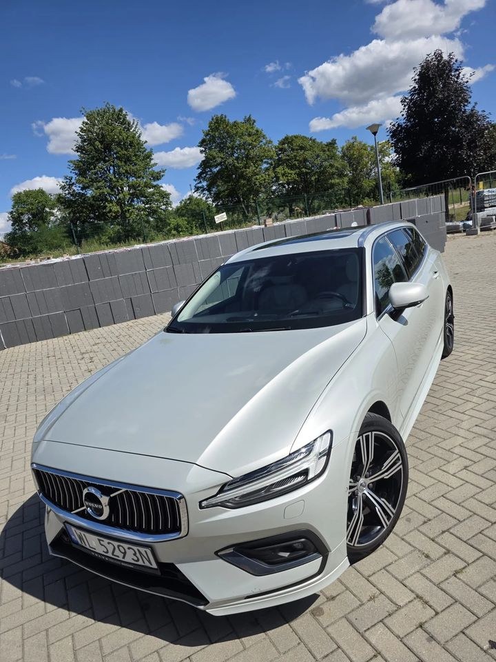 ولوو V60 D4 ایناسکریپشن