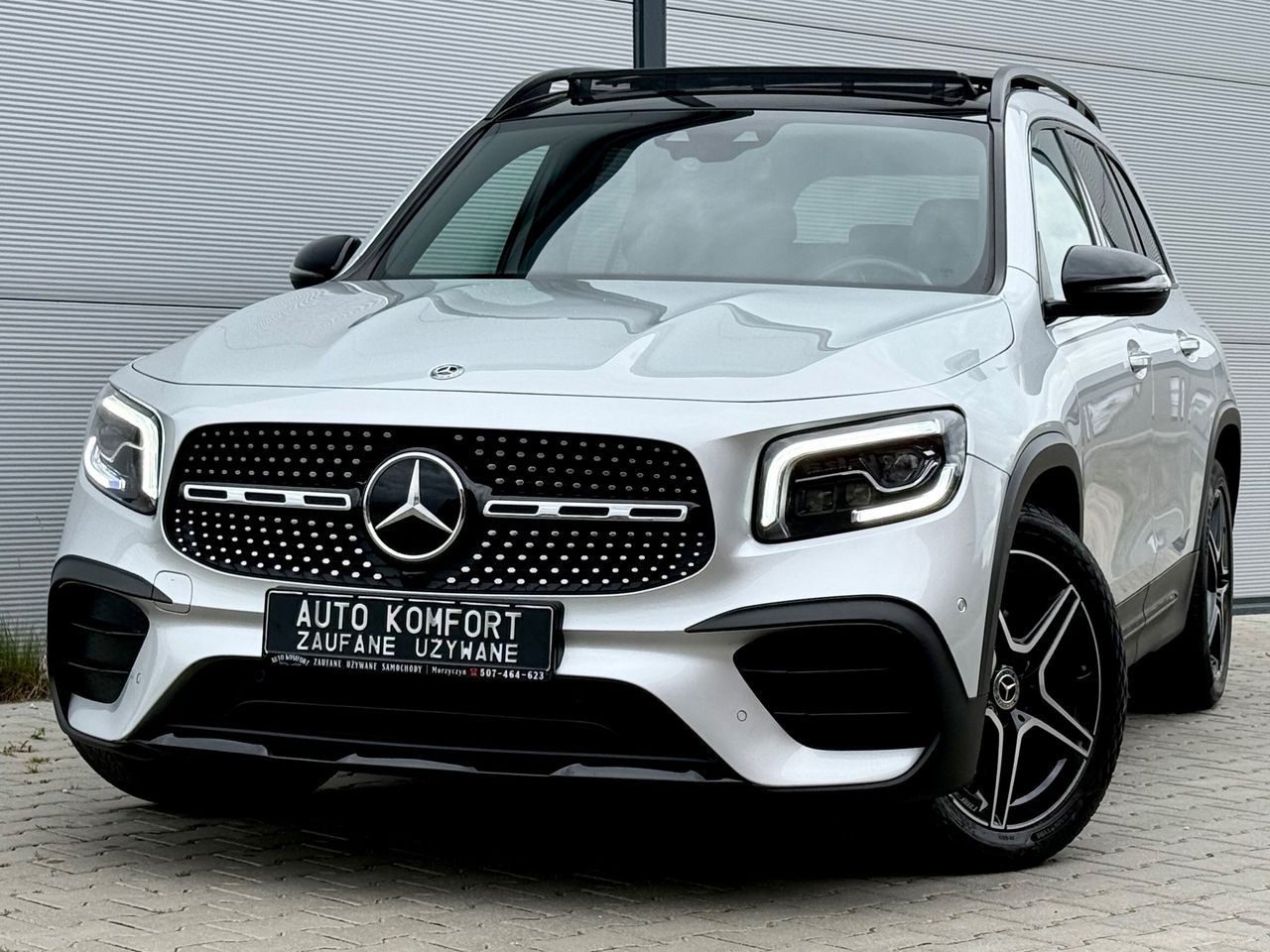 مرسدس بنز GLB 200 d 8G-DCT نسخه AMG Line