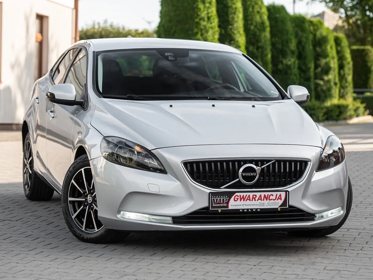 ولوو V40 D2 کینتیک