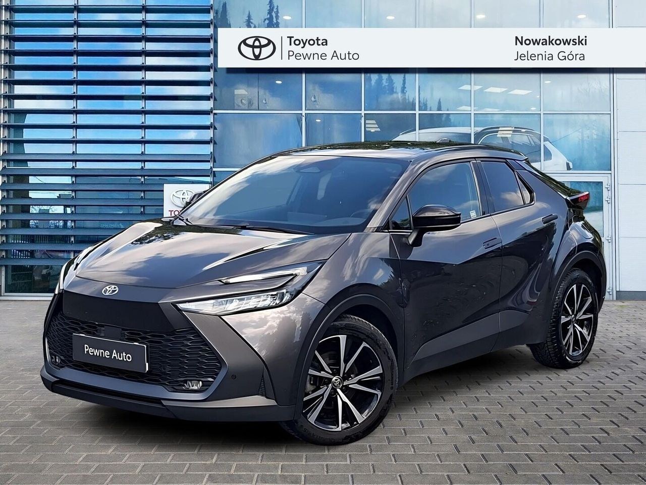 تویوتا C-HR 1.8 Hybrid استایل