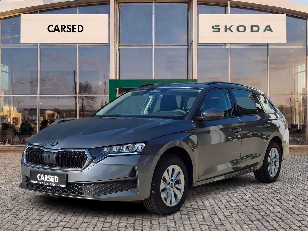 اشکودا اکتاویا 2.0 TDI اسانس DSG