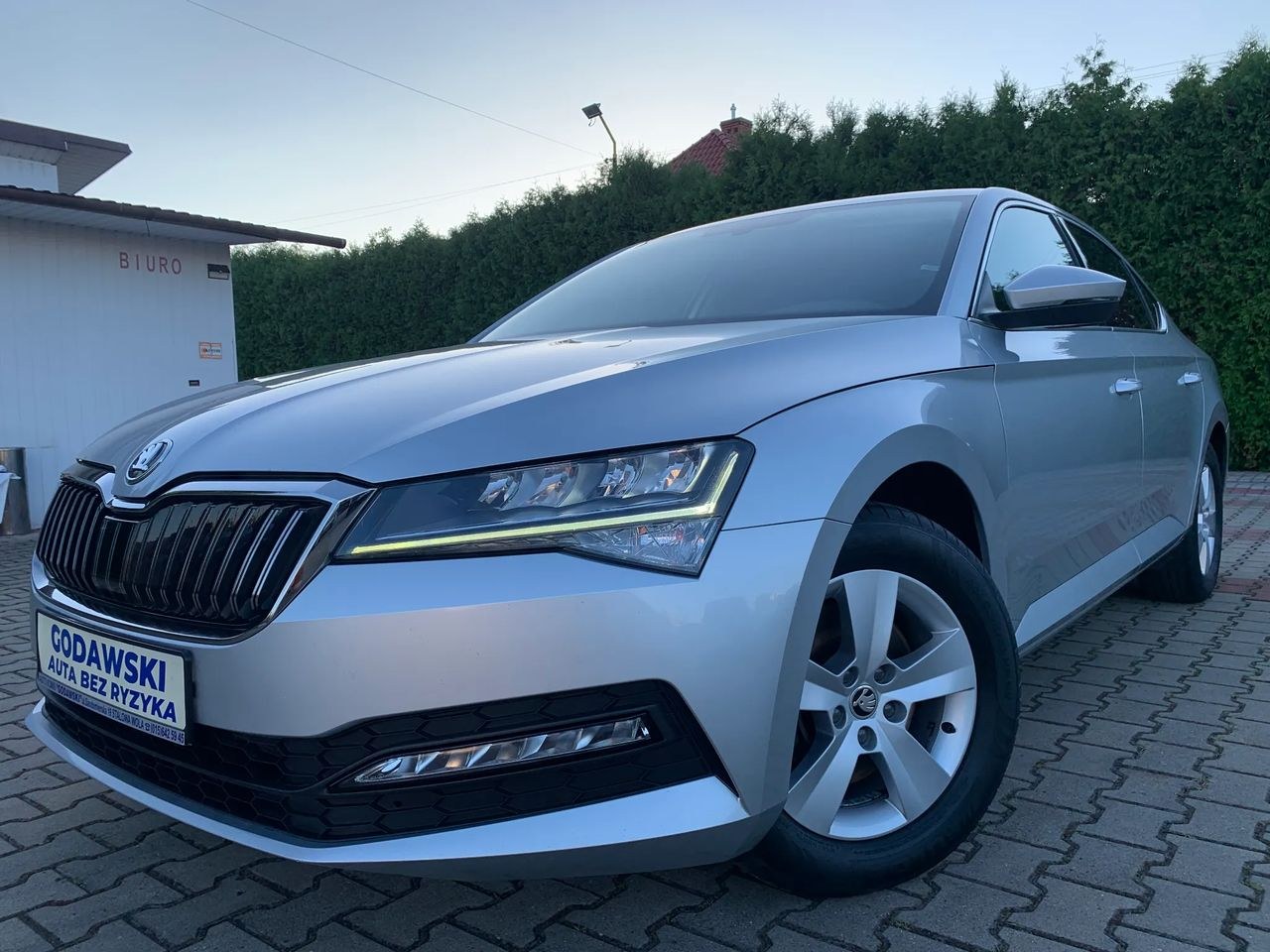 اشکودا سوپرب 1.5 TSI امبیشن DSG