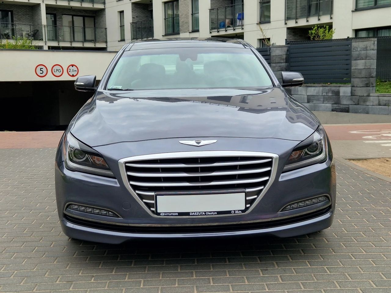 هیوندای جنسیس