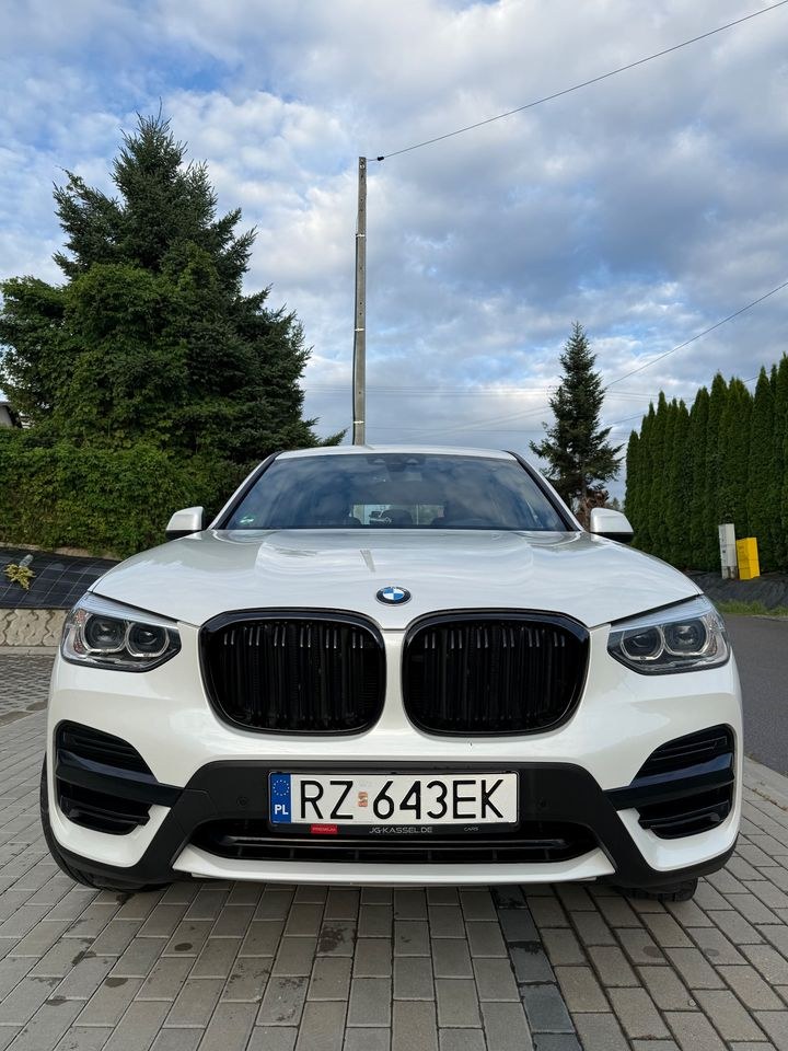 بی ام و X3 xDrive20d xLine
