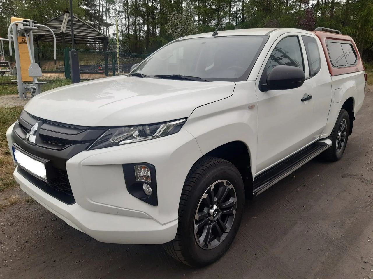 میتسوبیشی L200 پیکاپ 4x4 S&S دبل کاب بیسیس