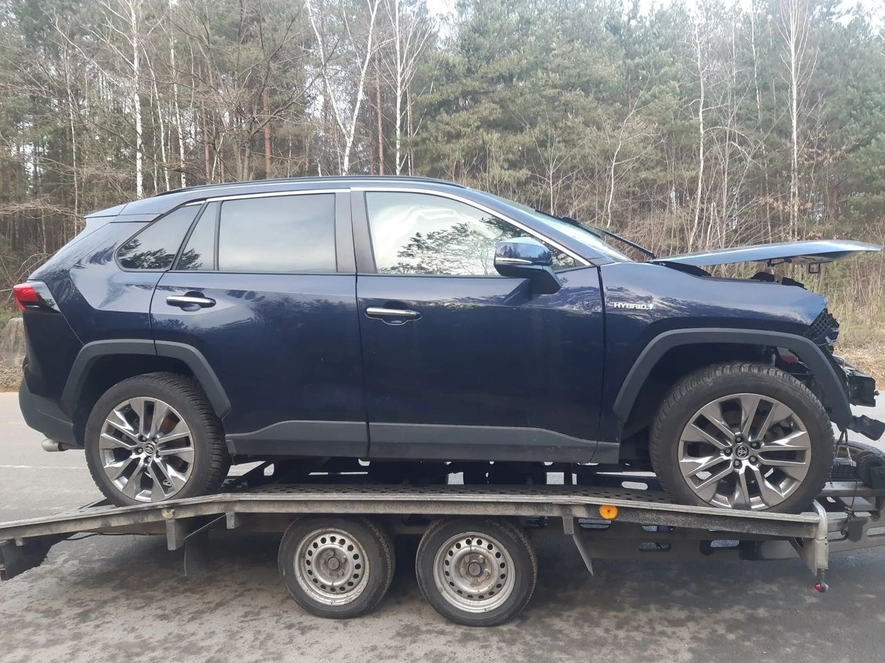 تویوتا RAV4 2.5 هیبرید اکسیوتیو 4x4