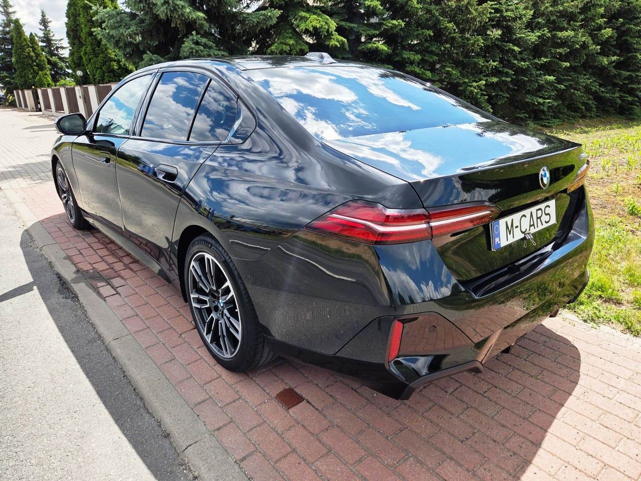 بی ام و سری 5 520d mHEV ام اسپرت