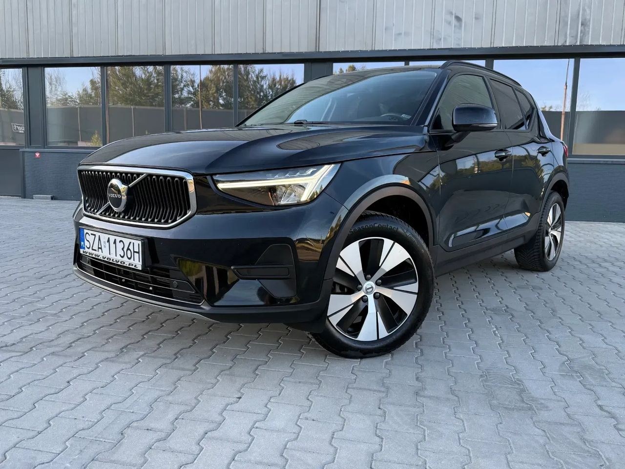 ولوو XC 40 T2 پلاس دارک