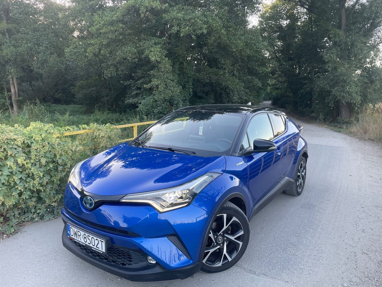 تویوتا C-HR 1.8 هیبرید پریمیوم