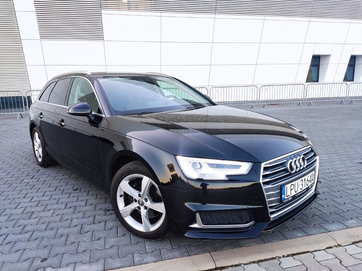 آئودی A4 آوانت 35 TDI S tronic