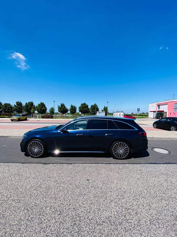 مرسدس بنز کلاس E 220 d mHEV 4-Matic AMG 9G-Tronic
