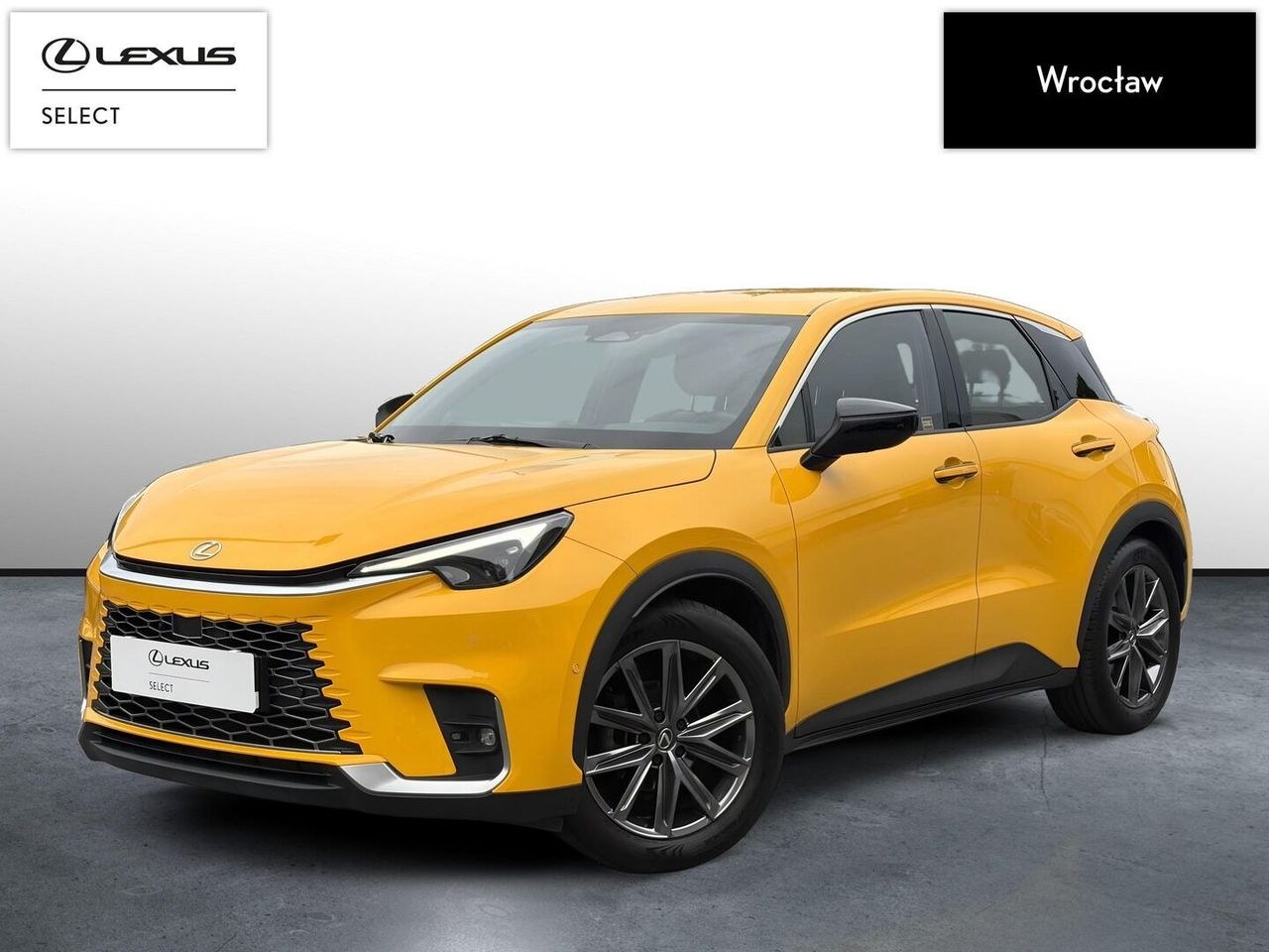 لکسوس LBX 1.5 هیبرید ریلکس AWD