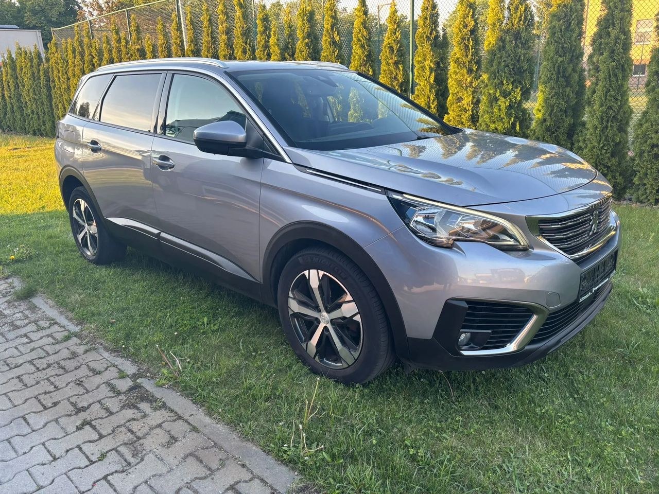 پژو 5008 HDI 150 Active
