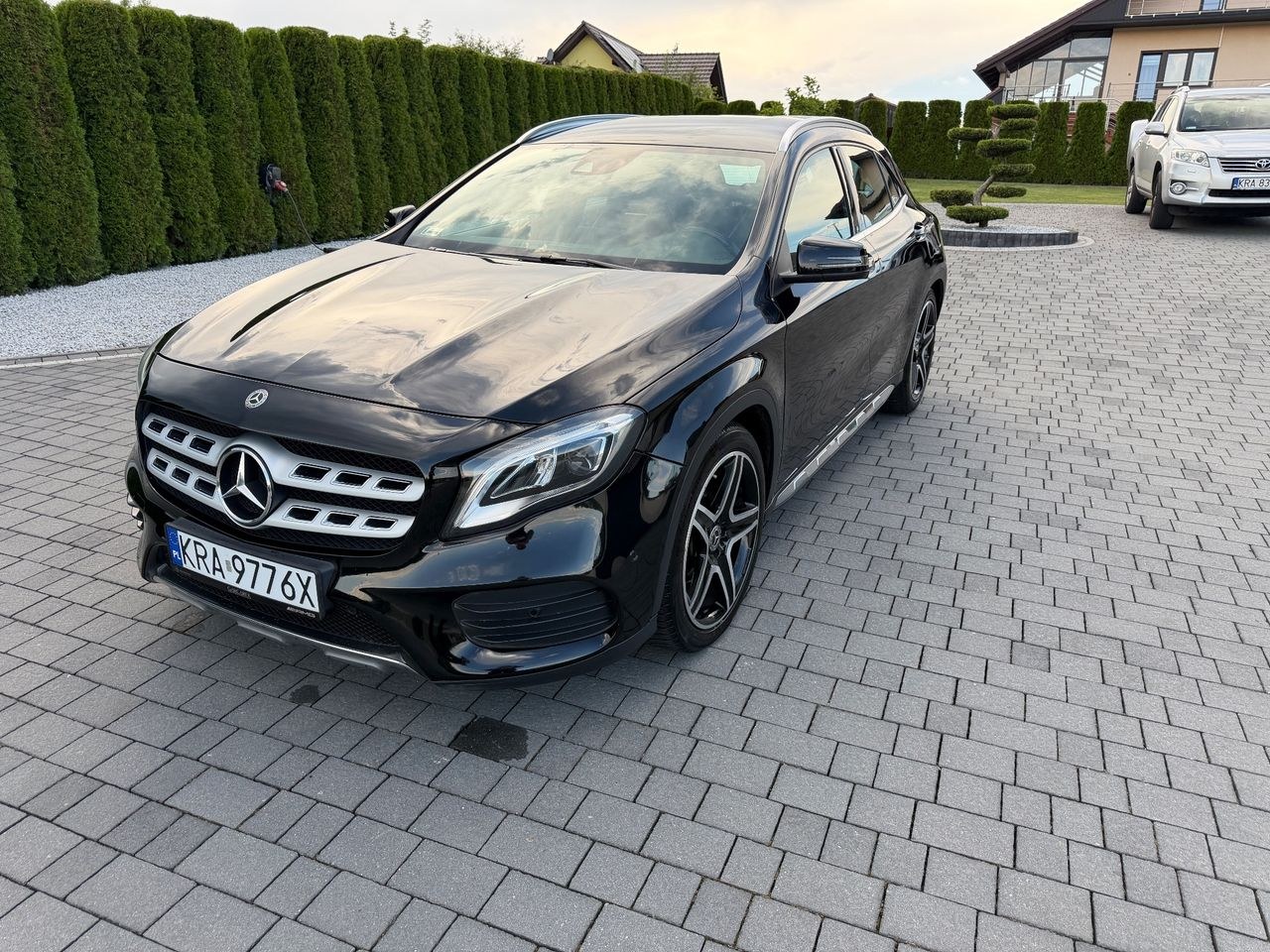 مرسدس بنز GLA 200 d AMG لاین