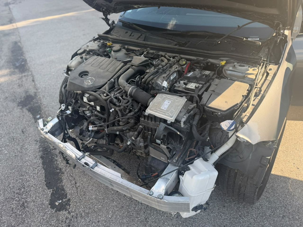 مرسدس بنز CLA 250 e 8G-DCT AMG لاین